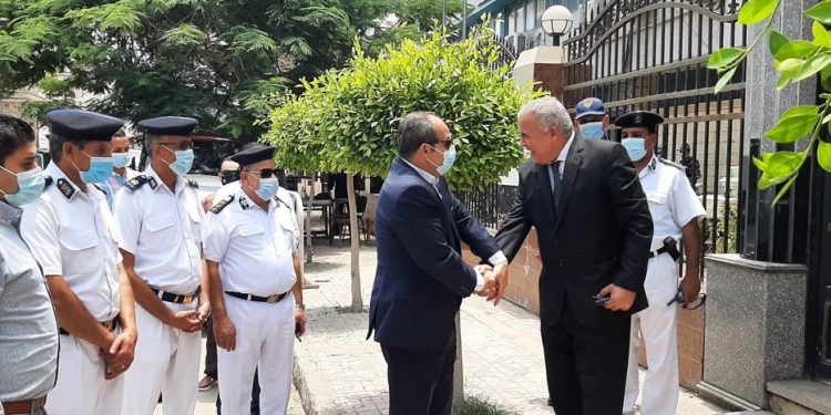 مدير أمن دمياط يتفقد خدمات تأمين امتحانات الثانوية العامة