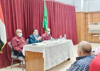 تعليم المنوفية يناقش إجراءات قبول الطلاب الجدد بمدارس التعليم الفني المزدوج