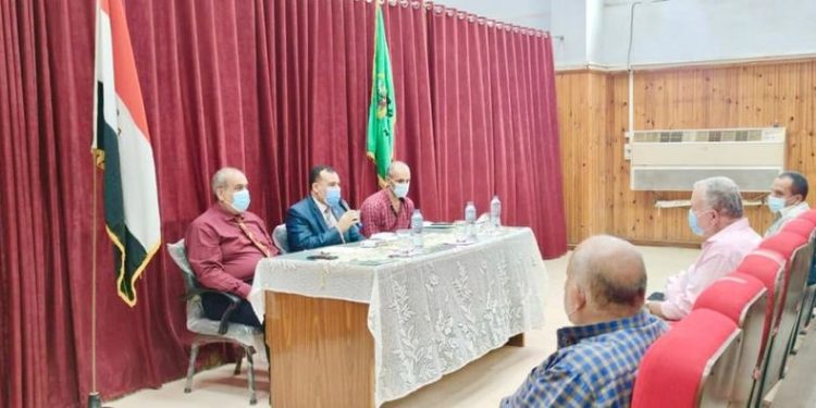 تعليم المنوفية يناقش إجراءات قبول الطلاب الجدد بمدارس التعليم الفني المزدوج