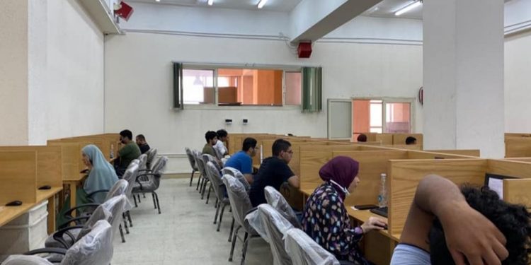 انطلاق اختبارات القبول بالجامعات الأهلية بمركز الاختبارات بجامعة بنها