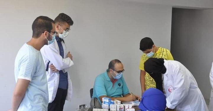 جامعة كفر الشيخ تنظم قافلة شاملة في قرية بني بكار