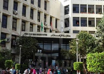 إعلام جامعة القاهرة تناقش مسارات التكامل بين الإعلام الرقمي والتقليدي في مؤتمرها الدولي الـ 26