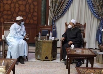 شيخ الأزهر: بعض شبابنا أصبح بلا هوية فلا هم شرقيون ولا هم غربيون