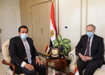 وزير التعليم العالي يبحث مع سفير الاتحاد الأوروبي تدريب أعضاء هيئة التدريس