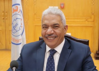 نائب رئيس جامعة الأزهر يشيد بجهود الطواقم الطبية ويقدم التهنئة للمشاركين  بمؤتمر طب الأزهر بثورة 30 يونيو