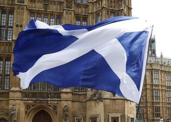 ادعاءات بتأجيل الدراسة أسبوع في اسكتلندا