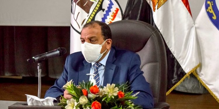 تخفيض مصروفات التمهيدى والماجستير والدبلومة بـ”حاسبات بني سويف” 50%