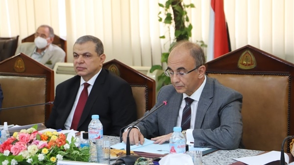 حصر العمالة غير المنتظمة لدمجهم في منظومة التأمين الاجتماعي بجامعة الزقازيق