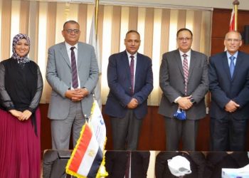 اختيار جينا الفقي رئيسا للجنة المالية لمشروع السينكروترون (سيزامي)