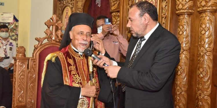 محافظ أسيوط ونائب رئيس جامعة الأزهر يشهدان حفل تدشين كنيسة القديسين بطرس وبولس للأقباط الكاثوليك