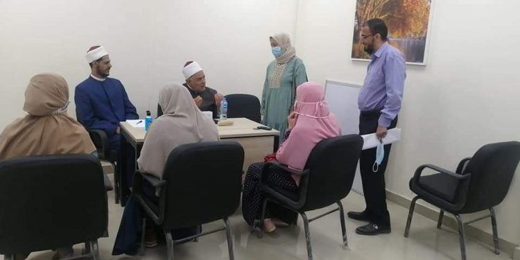 "تطوير الوافدين" يعقد المقابلات الشخصية لاختيار الأئمة والوعاظ للتدريس بمدرسة الإمام الطيب