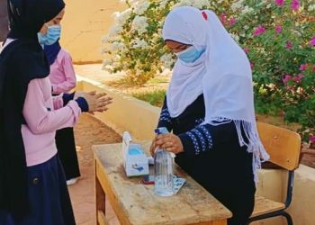 بدء امتحان اللغة الأجنبية الأولي لطلاب الشعبة الأدبية