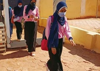 بدء امتحان اللغة الأجنبية الأولي لطلاب الشعبة الأدبية