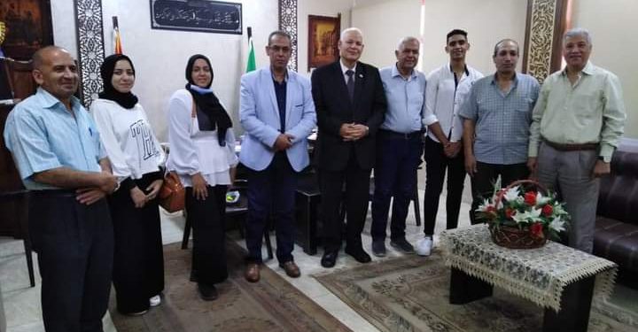 وكيل وزارة التعليم بالقليوبية يهنئ أوائل الدبلومات الفنية