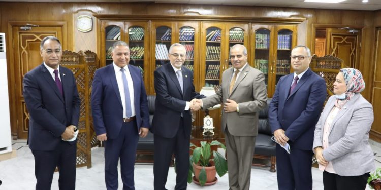 رئيس جامعة الأزهر يشيد بجهود الدكتور عادل علَّام في مجال أمراض القلب محليًّا وإقليميًّا ودوليًّا