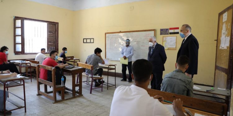 بامتحان اللغة الثانية.. "التعليم" تضبط 23 حالة غش بالثانوية العامة