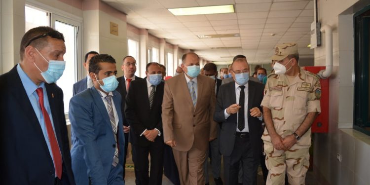 محافظ أسيوط ونائب رئيس جامعة الأزهر يفتتحان قسم الطوارئ بمستشفى جامعة الأزهر بأسيوط