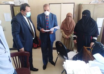 رئيس جامعة الأزهر يتفقد فصول الدراسات الإسلامية بمحافظة الفيوم ويتابع سير العمل بالكنترولات