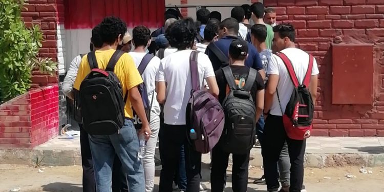 متخذة إجراءات أمنية مشددة.. “الاورمان العسكرية بالدقي” تستقبل طلاب العلمي