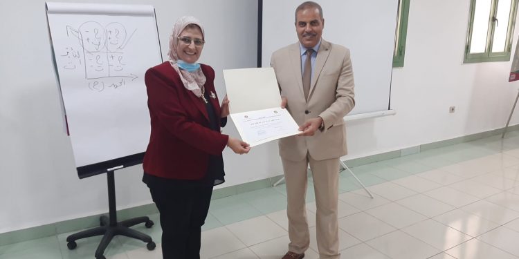 رئيس جامعة الأزهر يشهد تخريج الدورة التدريبية السابعة من قيادات المستقبل بمركز التدريب والتطوير