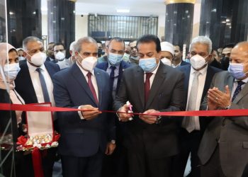 وزير التعليم العالي والبحث العلمي يفتتح وحدة التحكم الرئيسة بجامعة الأزهر