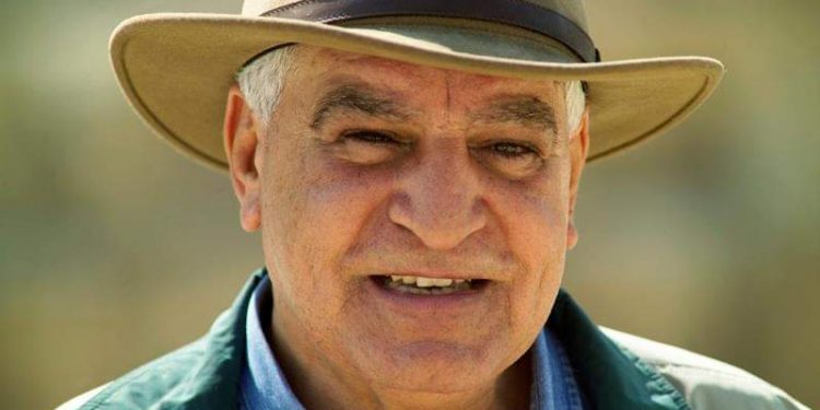 تعيين زاهي حواس أستاذاً بمعهد كمياء الدماغ والتغذية البشرية بلندن