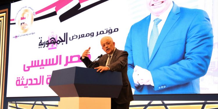 وزير التعليم: تسليم 700 ألف تابلت لدفعة أولي ثانوي 2021/2022