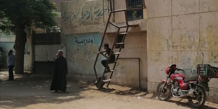 هدوء تام يسود في لجان مدارس اطفيح بالجيزة