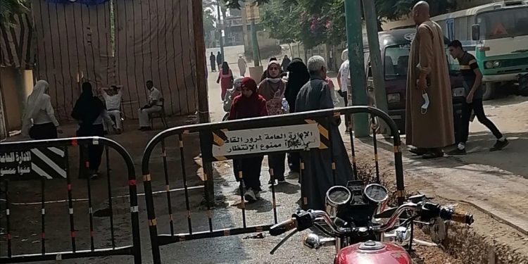 مدارس اطفيح الثانوية تستقبل طلاب الشعبة الأدبية وسط إجراءات احترازية مشددة