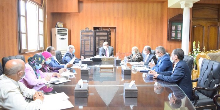 تخفيض المصروفات الدراسية لأبناء الشهداء بنسبة 20% بجامعة بني سويف