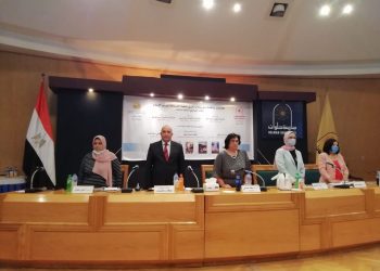 نجم ورشوان والباز يعتذرون عن مناقشة مشروعات تخرج شعبة صحافة جامعة حلوان