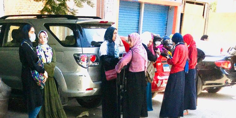 أمهات مصر: مطالبات بتسهيل إجراءات التحويل بين المدارس "نستحق التقدير أكثر من ذلك"