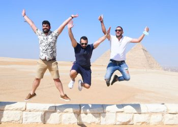 شباب مبادرة احياء الجذور