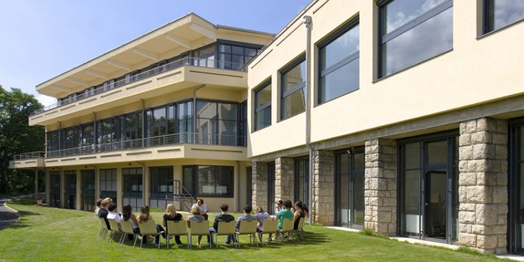 جامعة مودول تقدم منحة لطلاب الماجستير في فيينا