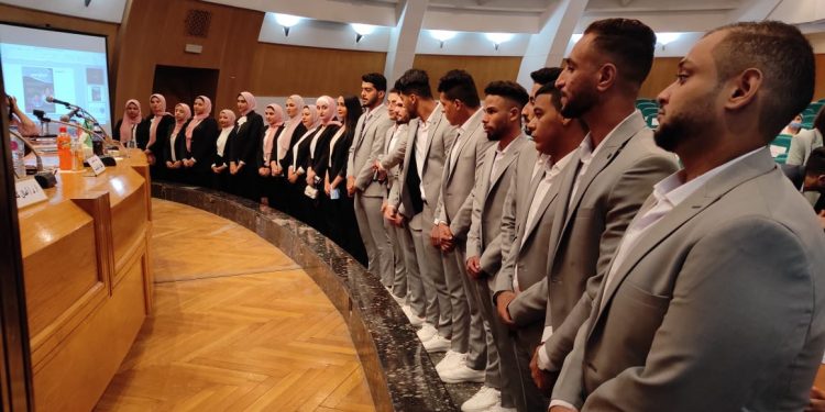 "إنفلونسر".. مجلة صحفية هي الأفضل بمشروعات تخرج شعبة الصحافة بجامعة حلوان