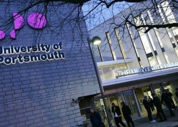 جامعة بورتسموث البريطانية تقدم منحة لطلاب الدكتوراه
