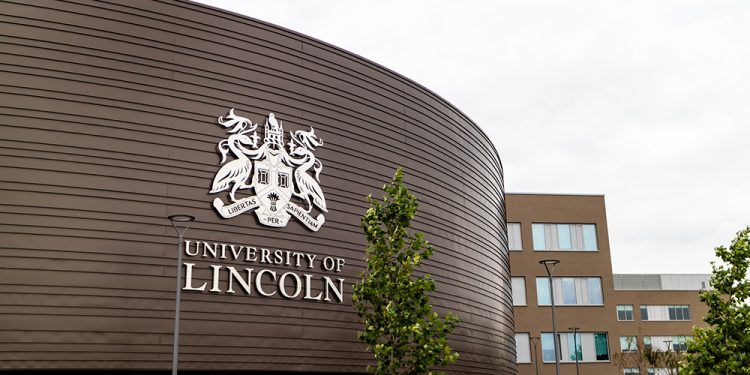 جامعة لينكولن تقدم منحة دراسية لطلاب الدكتوراه في نيوزلندا