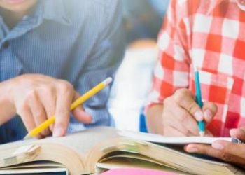 لطلاب الشعبة الأدبية.. ننشر روابط مراجعة ليلة الامتحان لمادة اللغة الإنجليزية