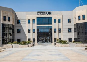 منح الجامعات 2021.. جامعة هيرتفوردشاير البريطانية تقدم فرص دراسية مميزة لطلاب الثانوية العامة