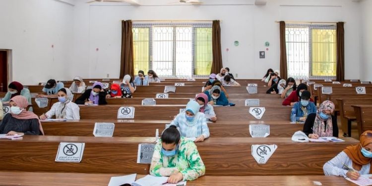 تنسيق الجامعات 2021