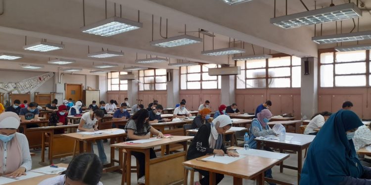 الطلاب: دورات تأهيل اختبارات قدرات فنون جميلة خدعة والامتحان خالي من الاسئلة النظرية