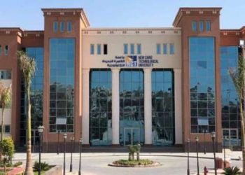 تنسيق كلية تكنولوجيا الصناعة والطاقة للدبلومات.. تعرف على نظام القبول والبرامج الدراسية