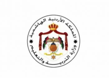 نشرت وكالة عمون الإخبارية صفحتها الرسمية على موقع فيس بوك ، أن الدكتور محمد أبو قديس وزير التربية والتعليم أكد خلال تصريحات صحفية رسمية، أن نتائج التوجيهي 2021 الأردن سيتم الإعلان عنها قبل انعقاد المؤتمر الصحفي الموسع بمقر الوزارة بقليل، وذلك من أجل أن يطلع عليها جميع الطلاب وأولياء الأمور، مُشيراً أنه سيتم إعلان نسب النجاح في امتحان التوجيهي 2021 خلال المؤتمر وإعلان أسماء أوائل التوجيهي في الأردن.