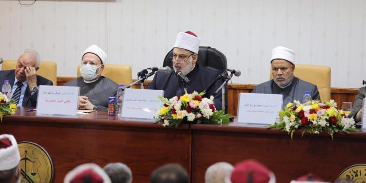 وكيل الأزهر يفتتح مؤتمر كلية الشريعة والقانون بطنطا تحت عنوان "التكييف الشرعي والقانوني للمستجدات المعاصرة وأثره في تحقيق الأمن المجتمعي"