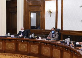 "الوزراء" يقرر توزيع التغذية المدرسية على الطلاب بالكارت الذكي