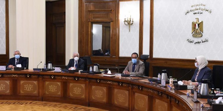 "الوزراء" يقرر توزيع التغذية المدرسية على الطلاب بالكارت الذكي