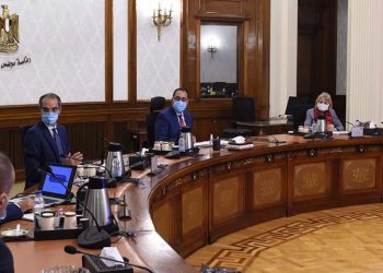 رئيس الوزراء يناقش سبل التعاون مع اليابان في مجال التعليم الفني