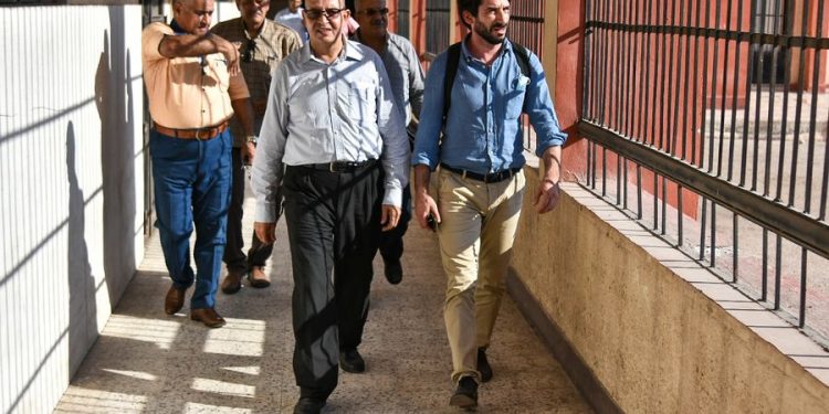 باهي يتفقد الإجراءات التنفيذية للمدرسة التطبيقية التكنولوجية ظُهر