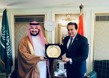 وزير التعليم العالي يستقبل رئيس مجلس أمناء الجامعة العربية المفتوحة لدعم  التعاون