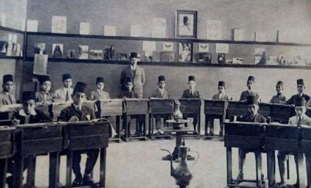 نتيجة الثانوية العامة 2021.. ذكريات إعلان النتائج عبر موجات الأثير